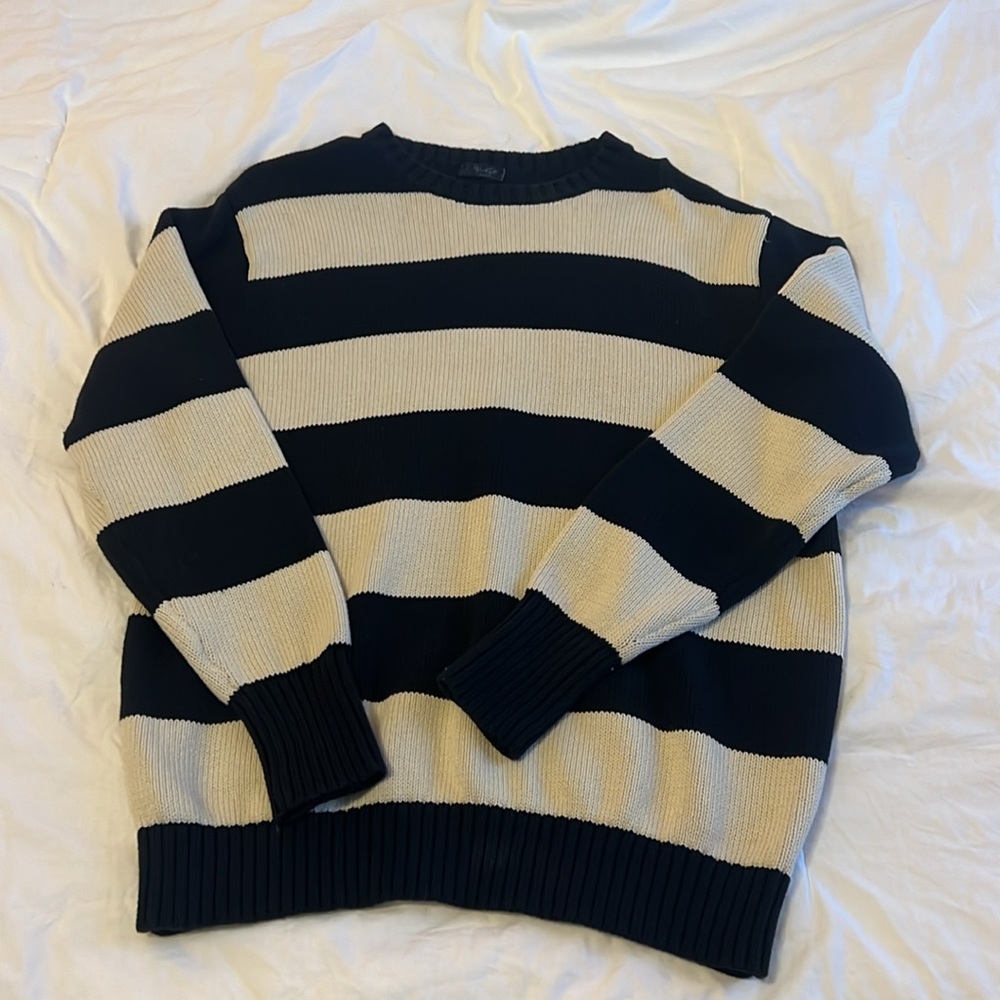 Brandy Melville Brianna Sweater (Cream/Black) - Picture 4 of 5